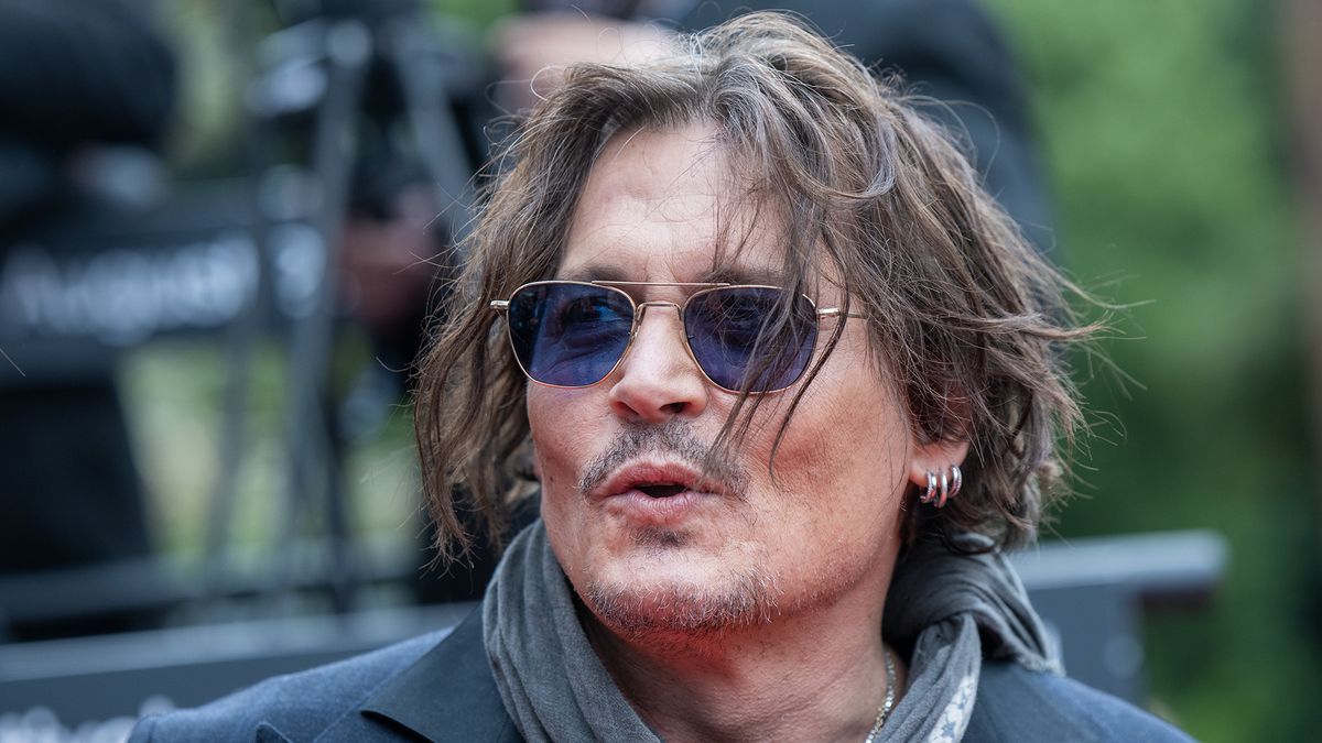 Kauza Johnnyho Deppa: Drogy jsou součást jeho image, Hollywood to toleruje
